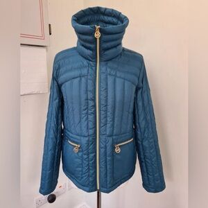 Michael kors puff jacket used really great condition